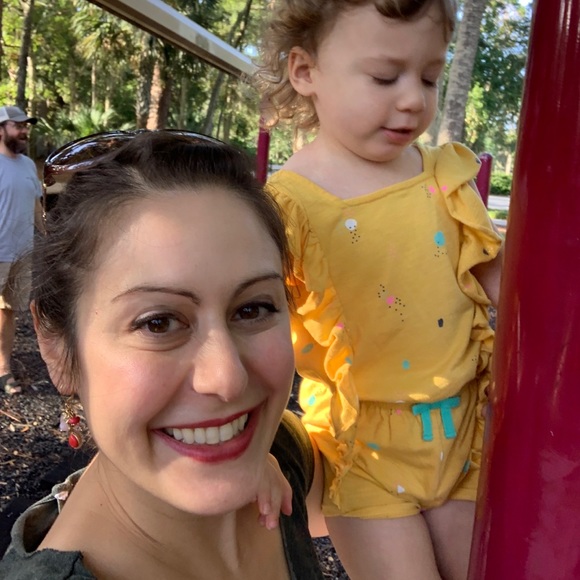 Meet your Posher, Katrina - Picture 2 of 2